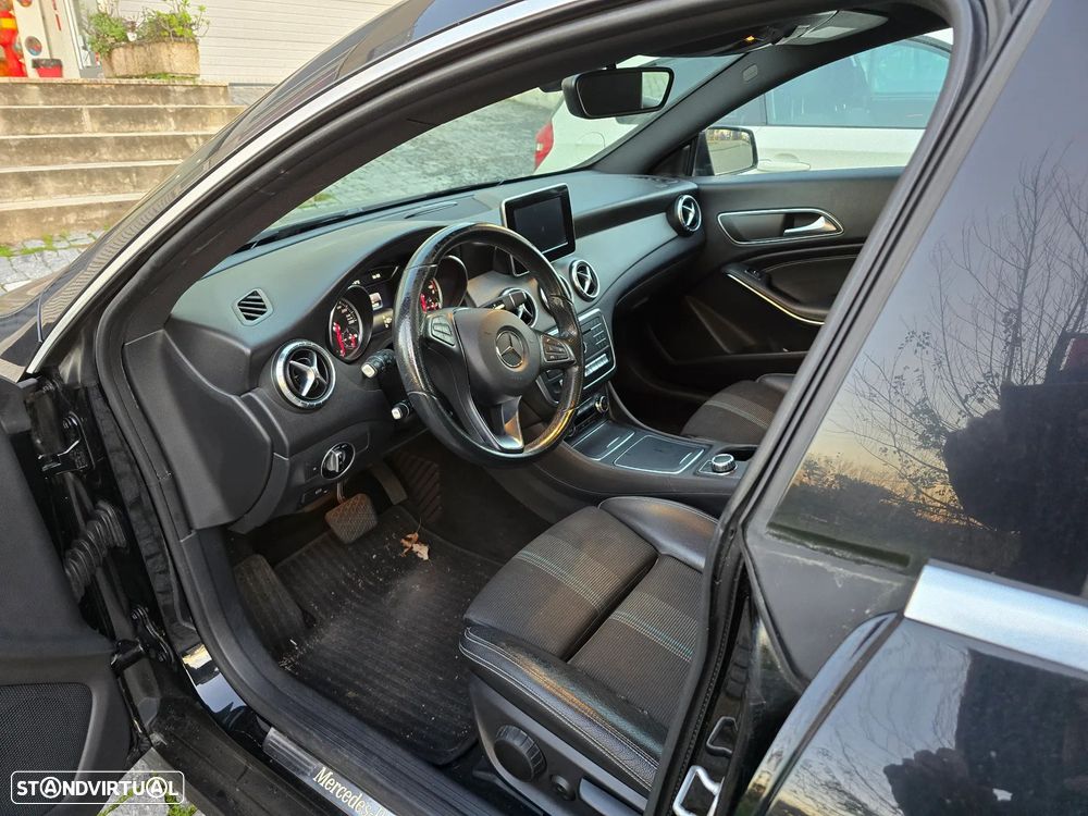 Mercedes-Benz CLA 180 d Shooting Brake Urban Aut. - 4