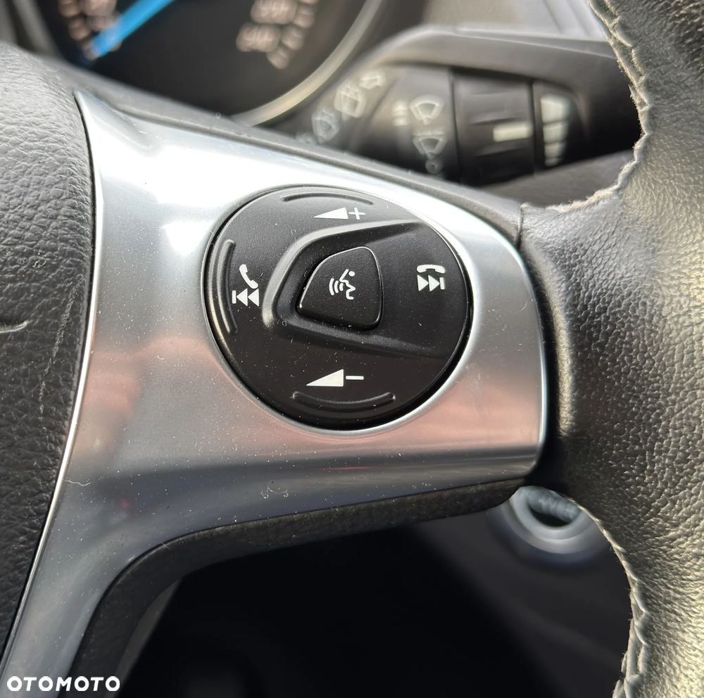 Ford Kuga 2.0 TDCi 4x4 Titanium - 21