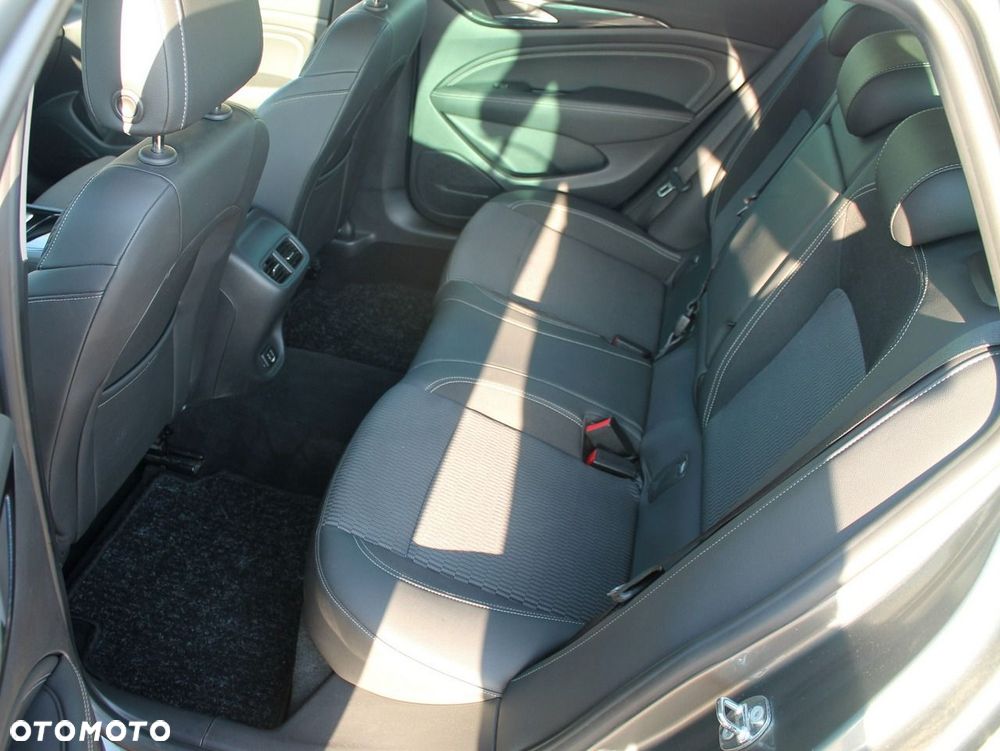 Opel Insignia - 7