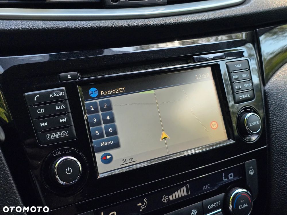 Nissan Qashqai 1.6 DCi Xtronic TEKNA - 9
