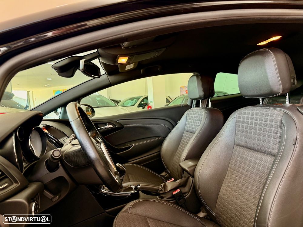 Opel Astra GTC 1.6 CDTi S/S - 12