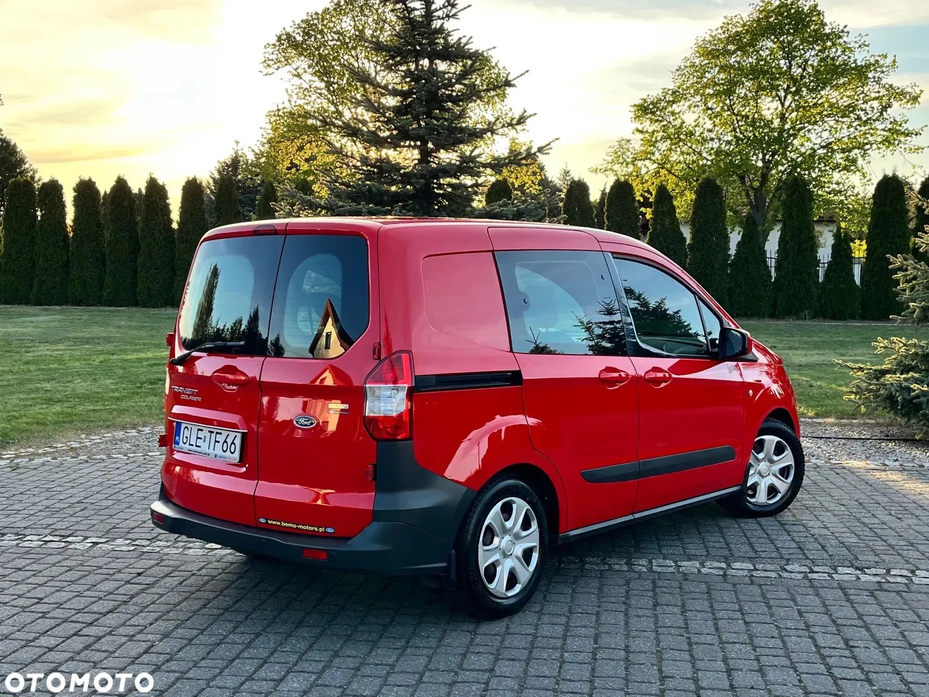 Ford Tourneo Courier - 4