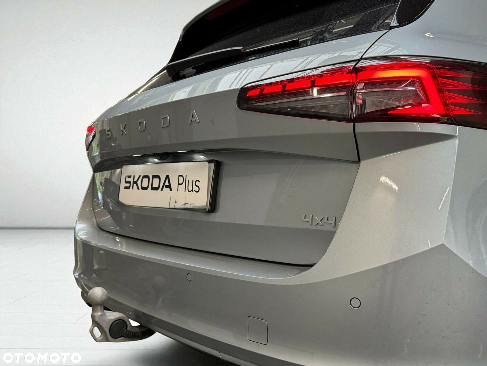 Skoda Superb 2.0 TDI SCR 4x4 L&K DSG - 4