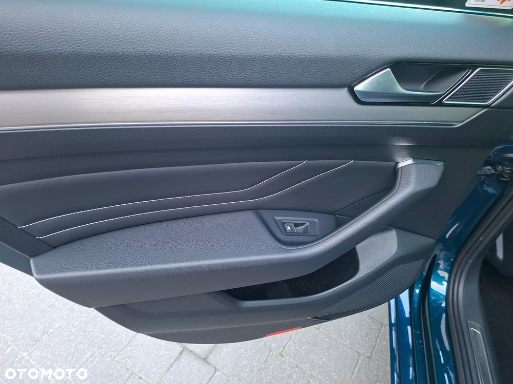 Volkswagen Passat 2.0 TSI Elegance DSG - 15