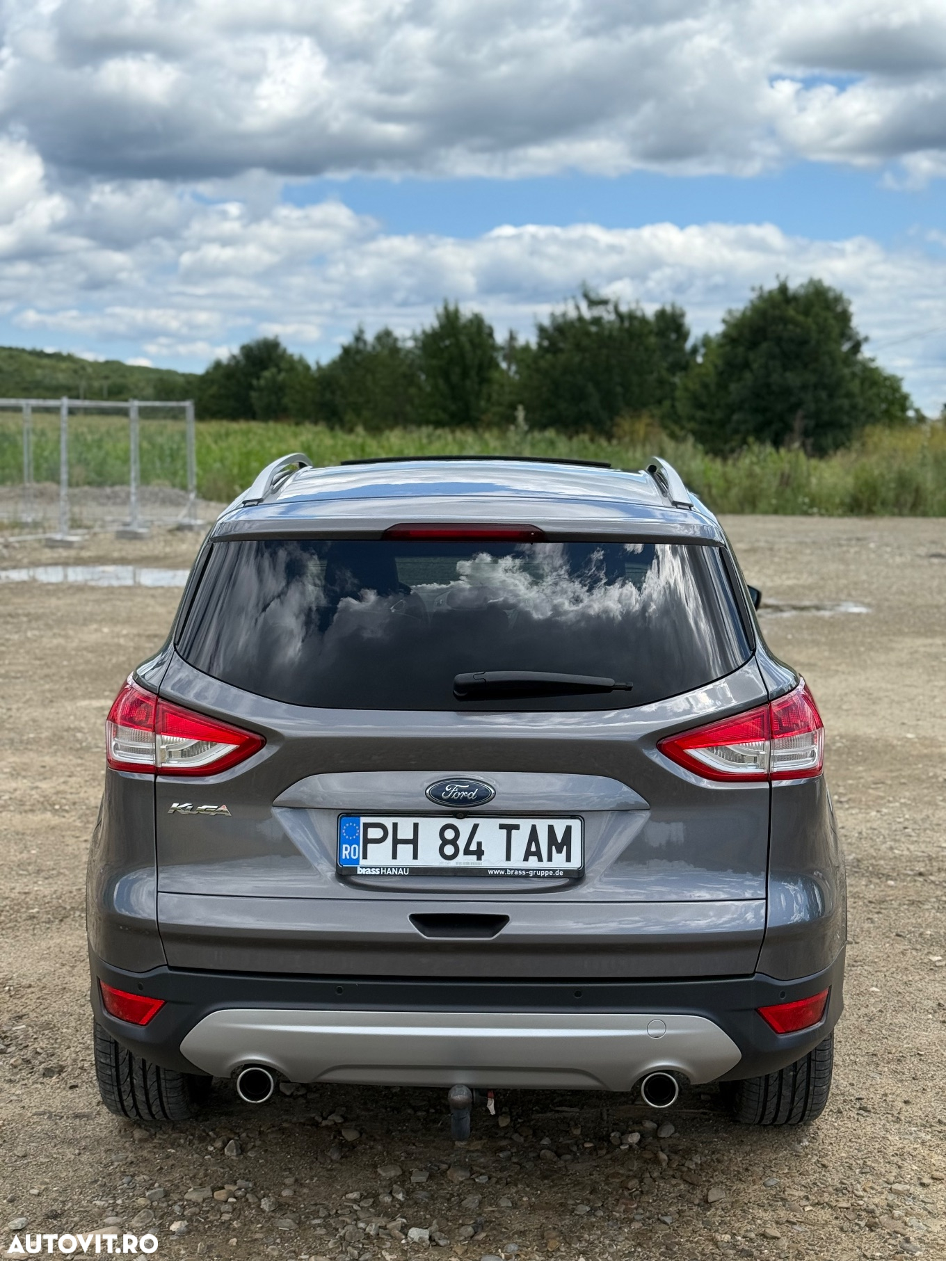 Ford Kuga 2.0 TDCi 4WD Powershift Titanium - 4