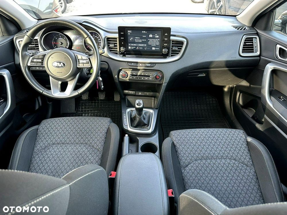 Kia Ceed - 19