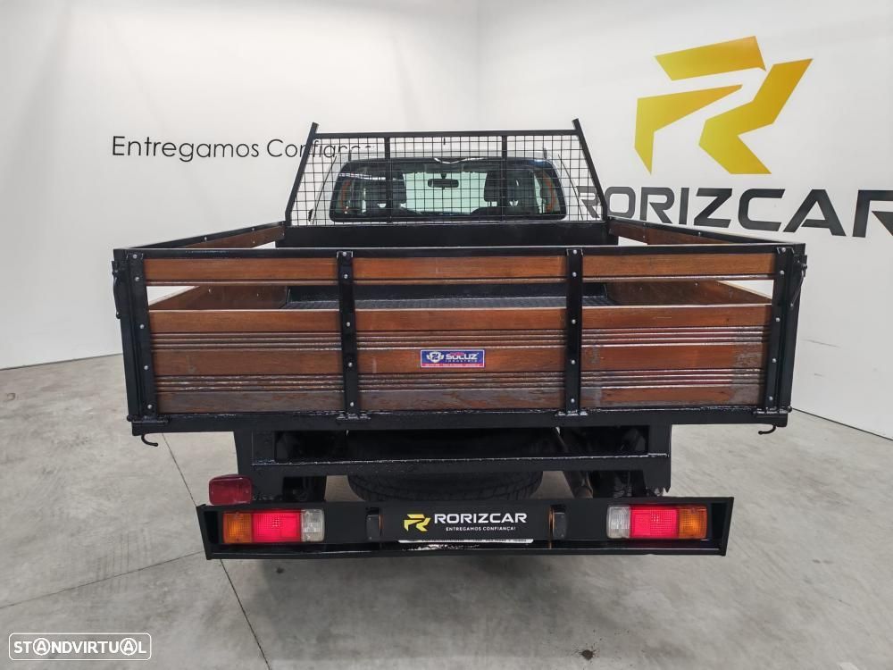 Toyota Hilux 2.4 D-4D 4WD CE 3L - 7