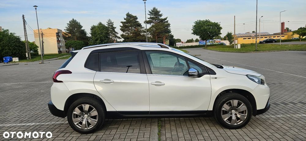 Peugeot 2008 PureTech 82 Allure - 19