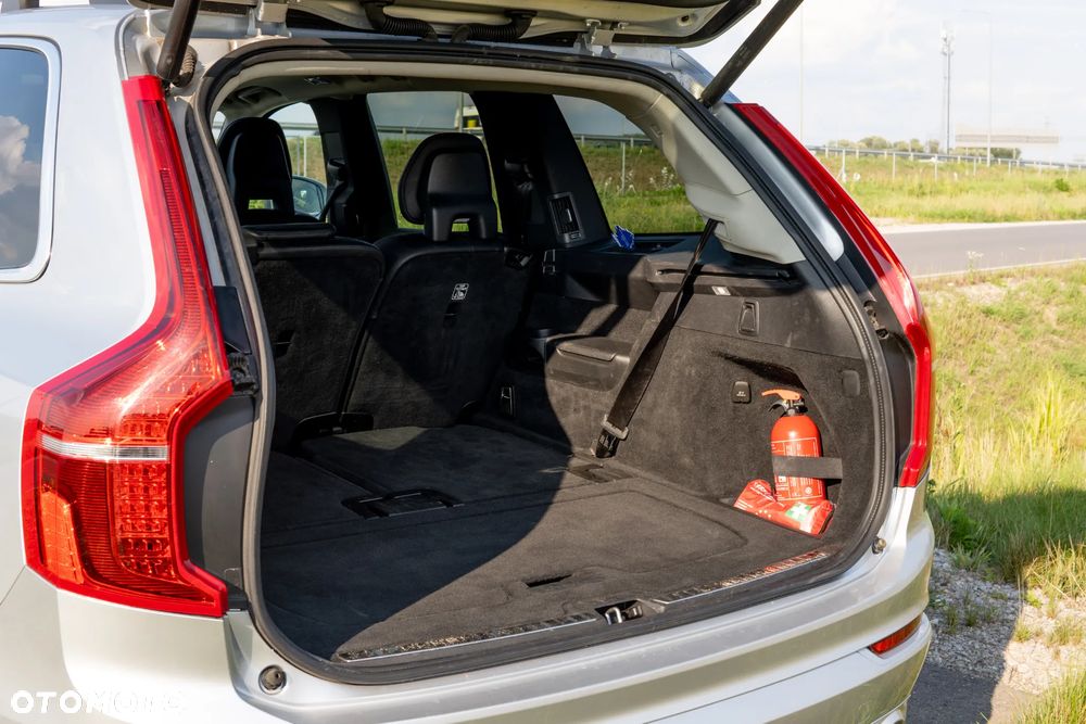 Volvo XC 90 T5 AWD Geartronic Momentum - 19