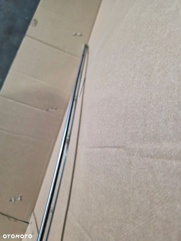 LISTWA KAROSERYJNA CHROM LEWA AUDI Q3 8U 8U0853703A ! - 8