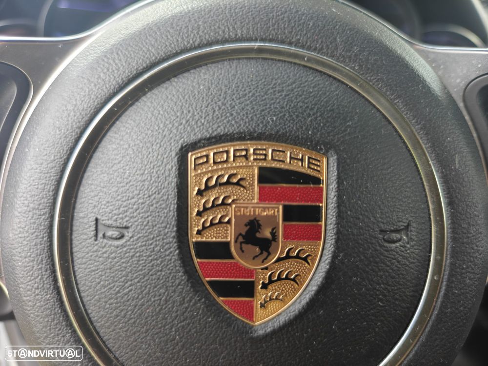Porsche Cayenne Platinum Edition - 31