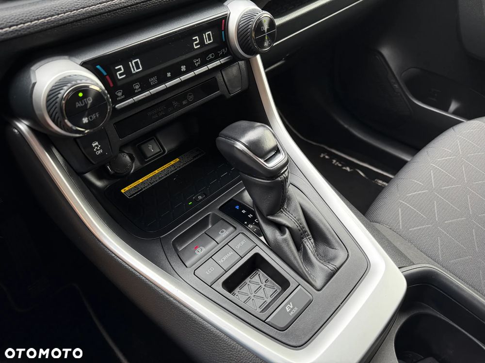 Toyota RAV4 2.5 Hybrid Comfort 4x2 - 34