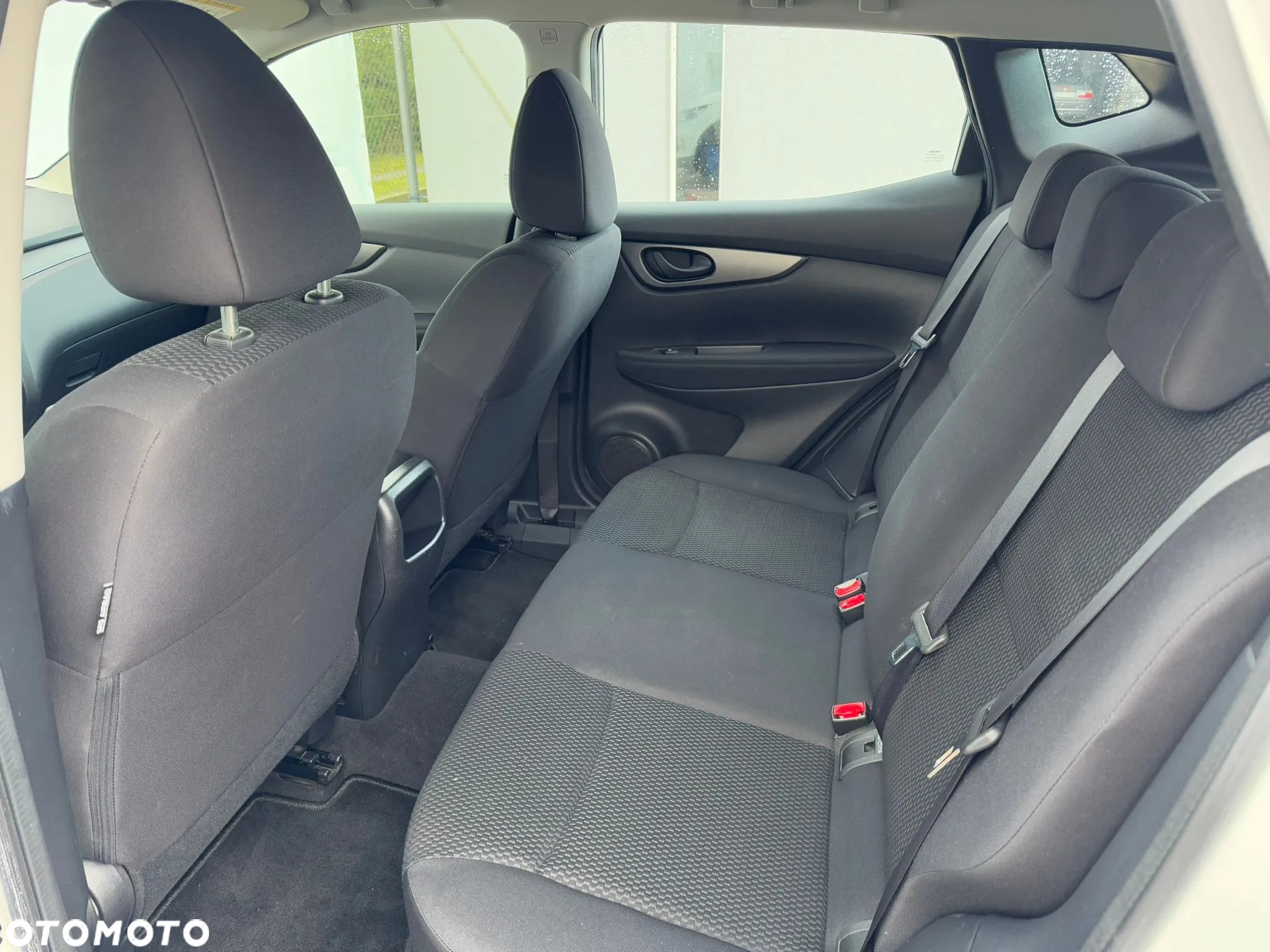 Nissan Qashqai 1.2 DIG-T N-Connecta - 24