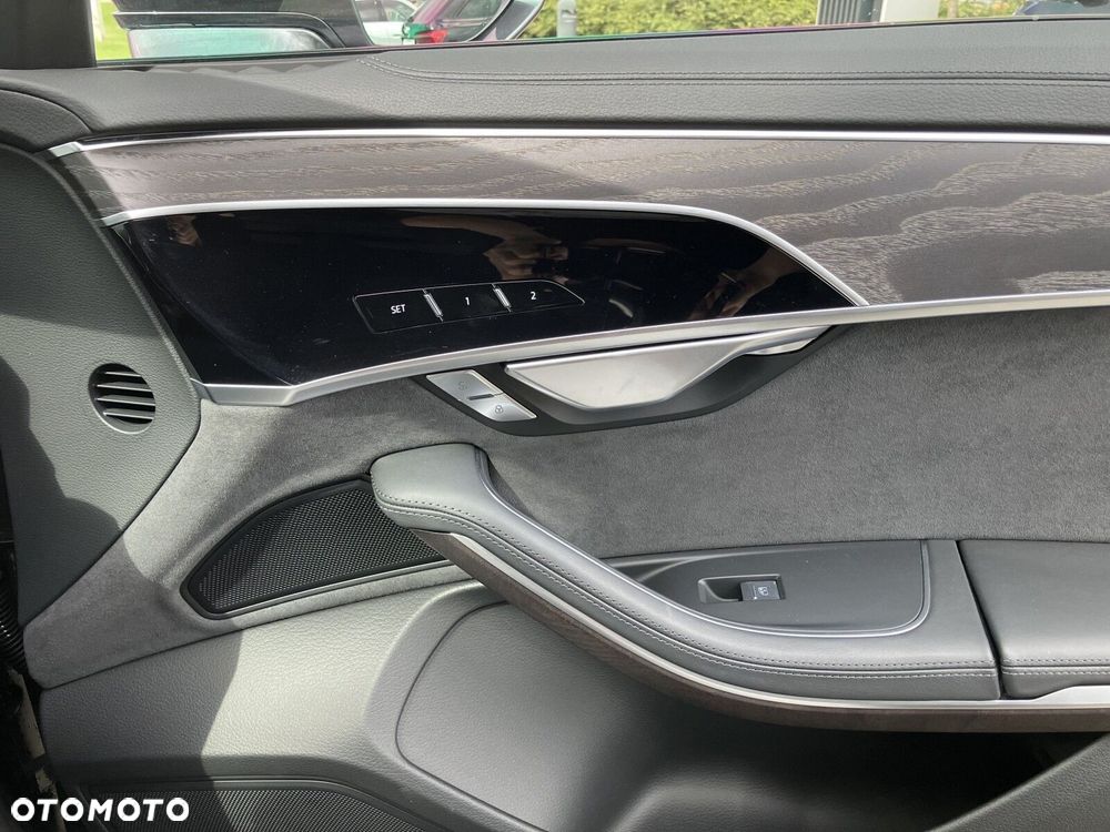 Audi A8 - 33