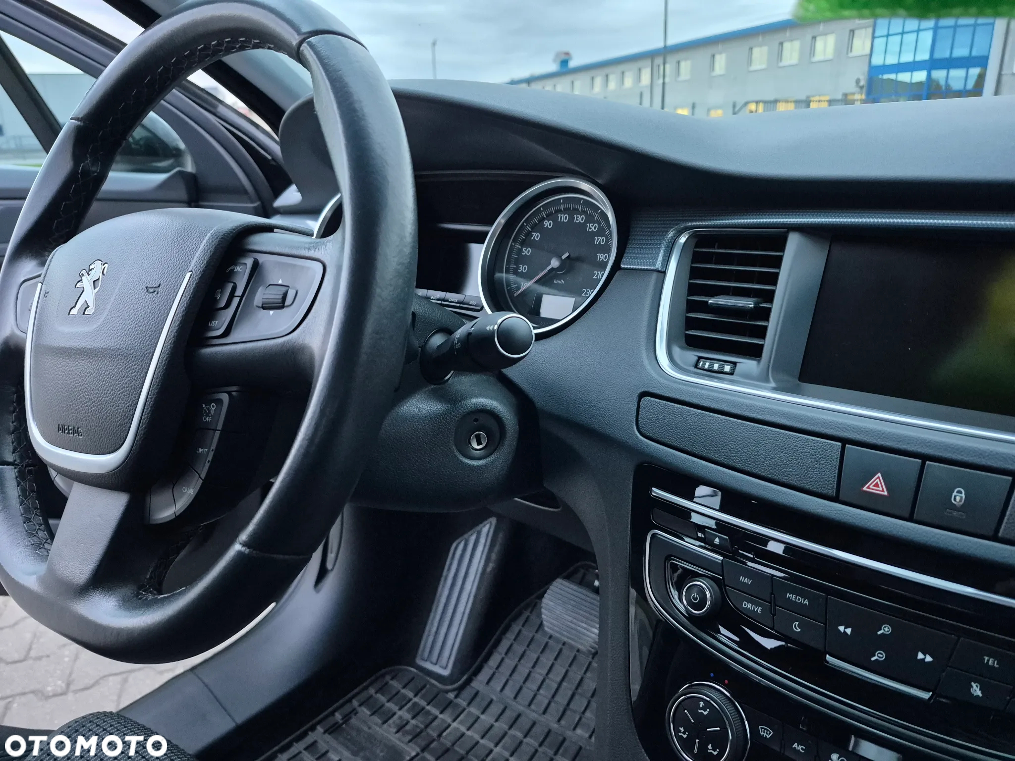 Peugeot 508 1.6 e-THP Allure S&S - 16