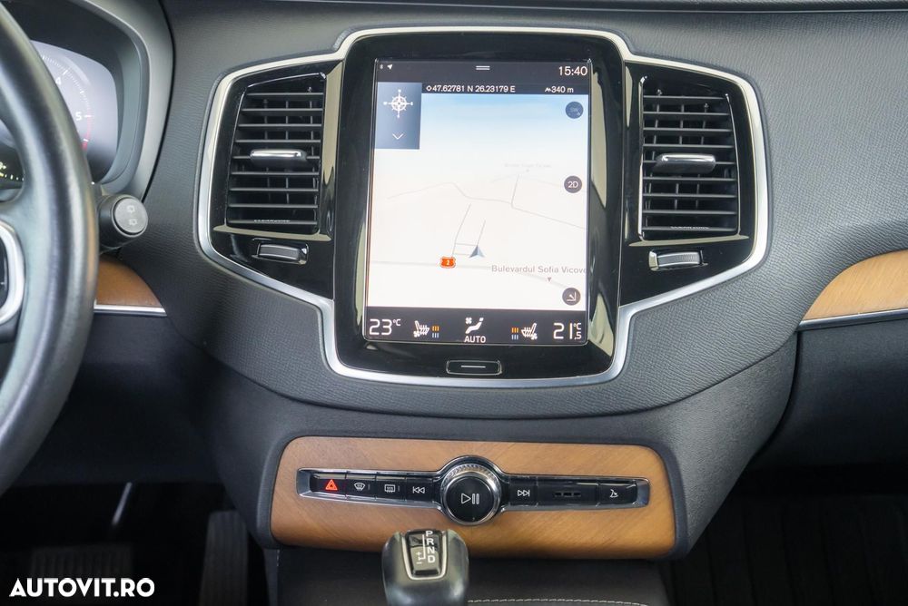 Volvo XC 90 D5 AWD Geartronic Inscription - 19