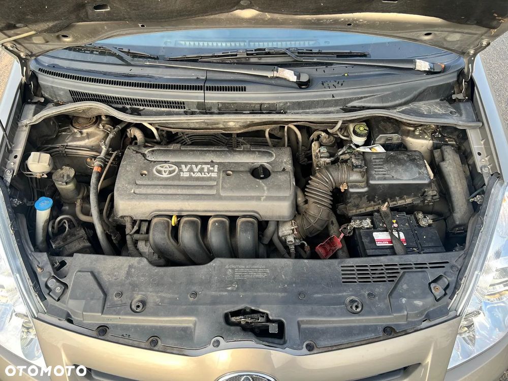 Toyota Corolla Verso - 17