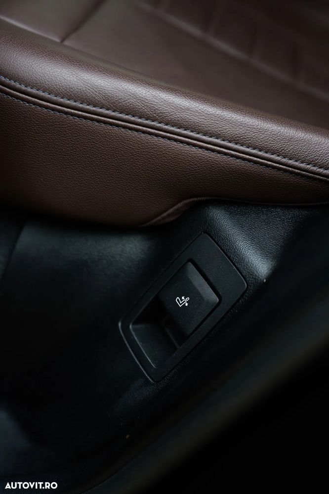 BMW X4 xDrive30i AT xLine - 29