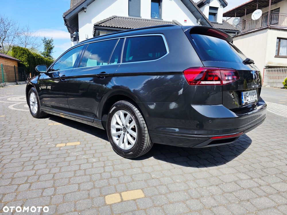 Volkswagen Passat Variant 2.0 TDI EVO Elegance DSG - 18