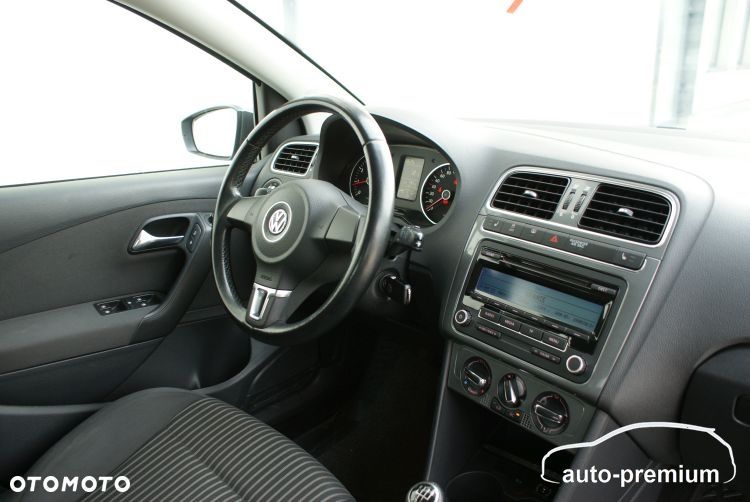 Volkswagen Polo 1.4 16V Highline - 9