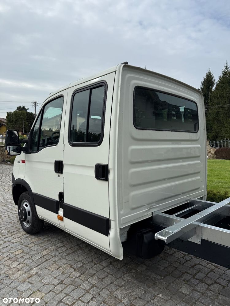 Iveco DAILY 35C13 35C15 50C15 - 39