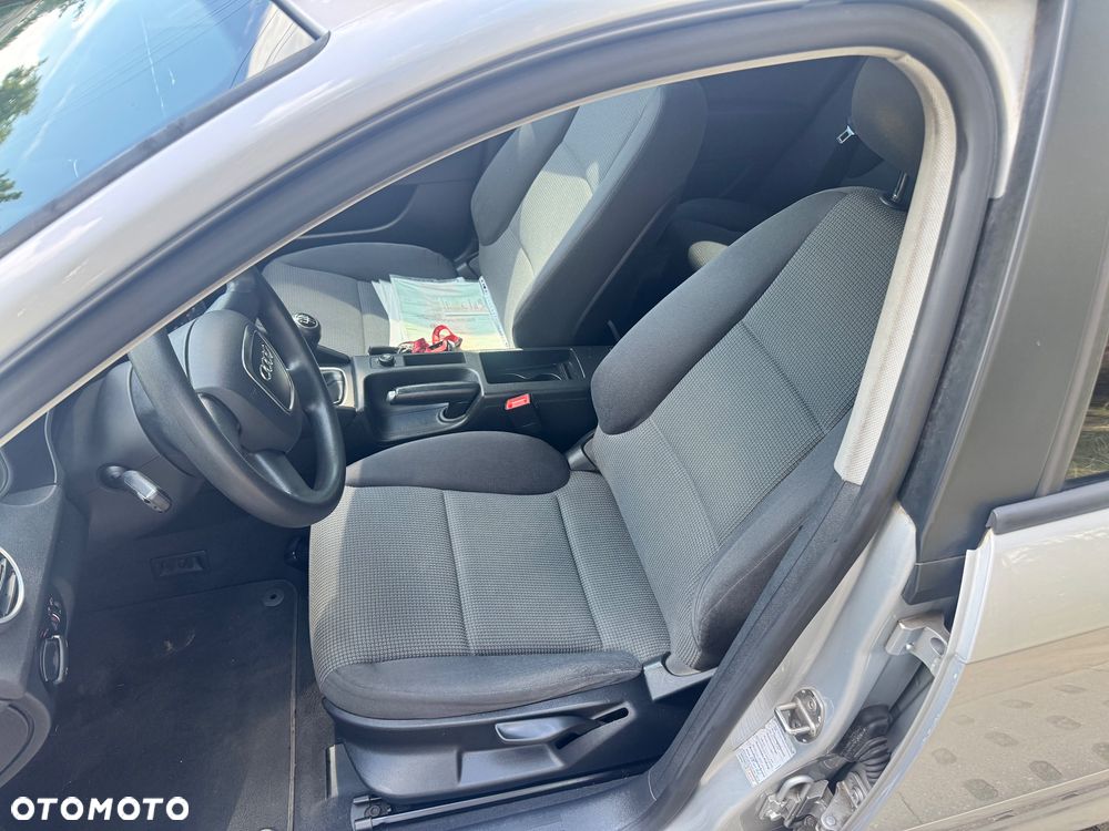 Audi A3 Sportback 1.6 Ambition - 7