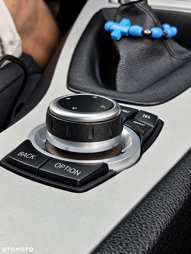 BMW Seria 3 330d - 17
