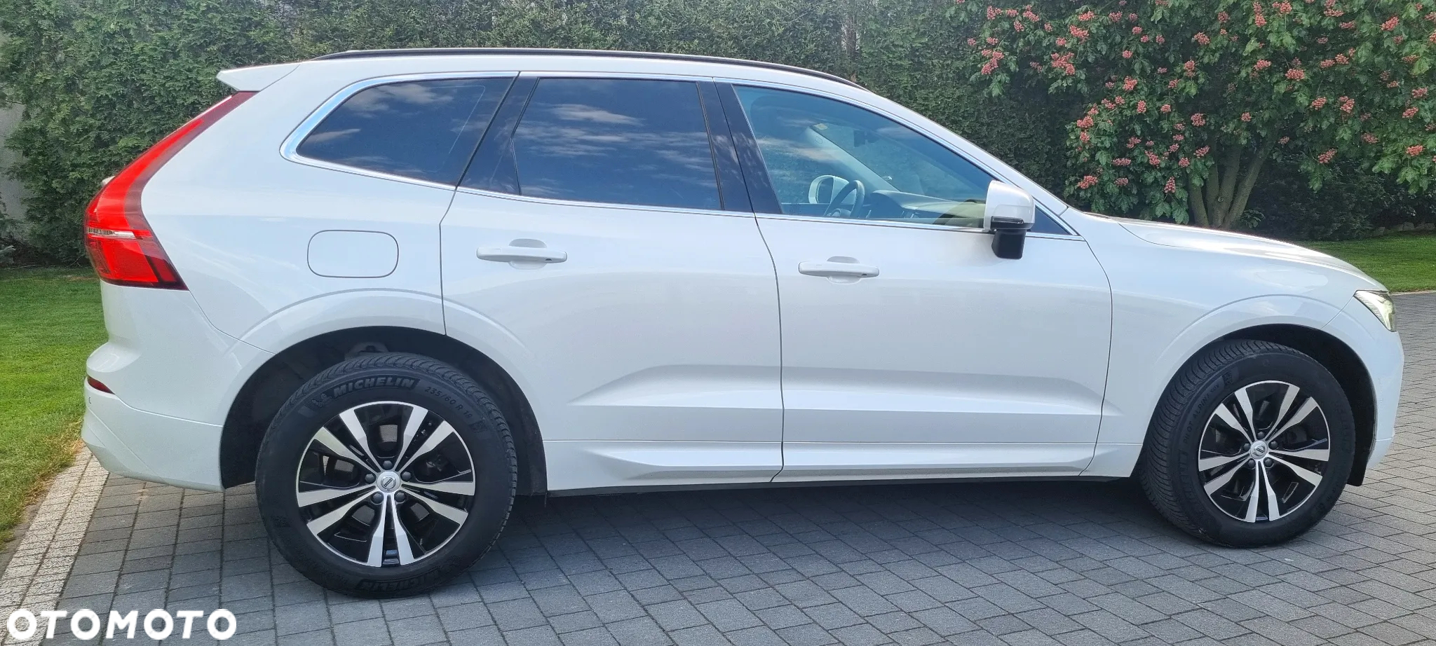 Volvo XC 60 B4 D Geartronic Momentum Pro - 12