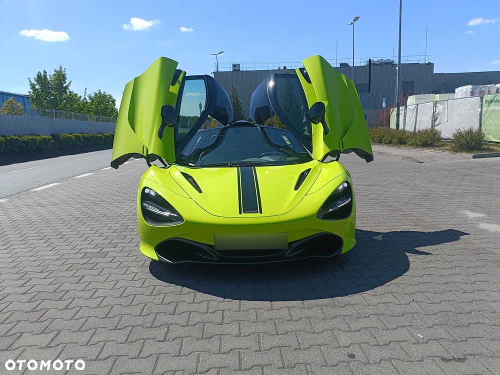 McLaren 720S Coupe - 2
