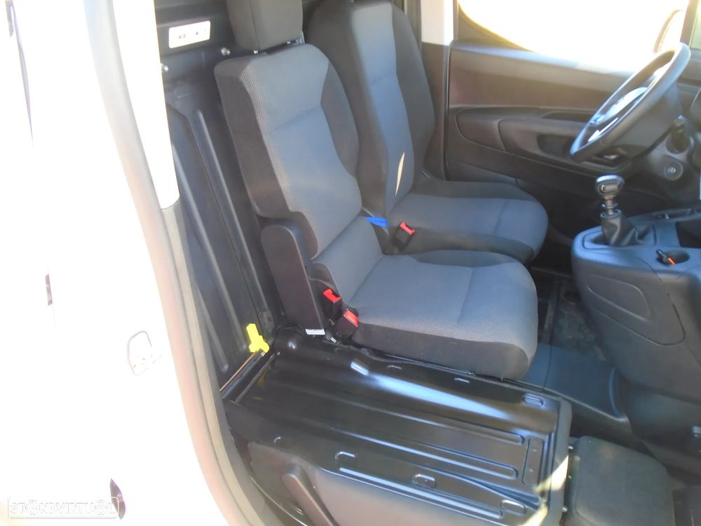 Opel COMBO  LONGA-NACIONAL-3 Lugares-102CV-6V-IVA DEDUTIVEL - 17