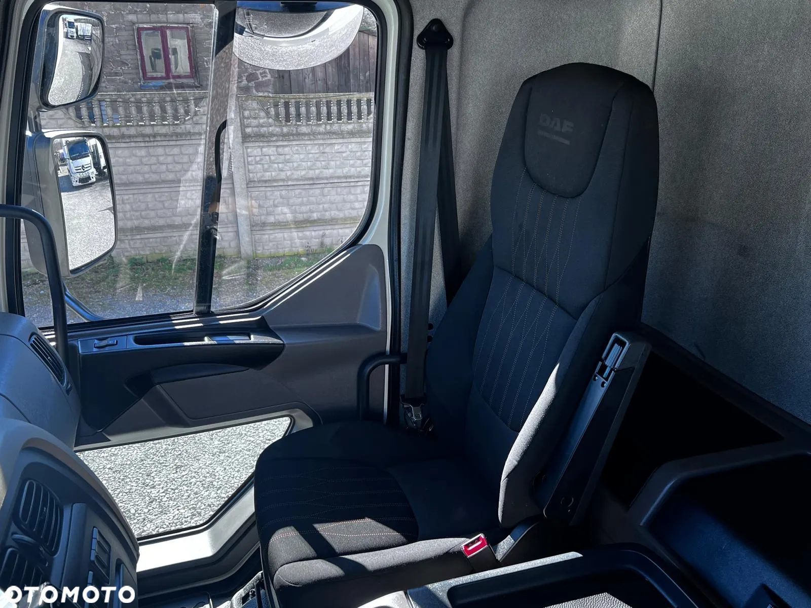 DAF LF 290 / Chłodnia / Euro 6 / Winda / - 26