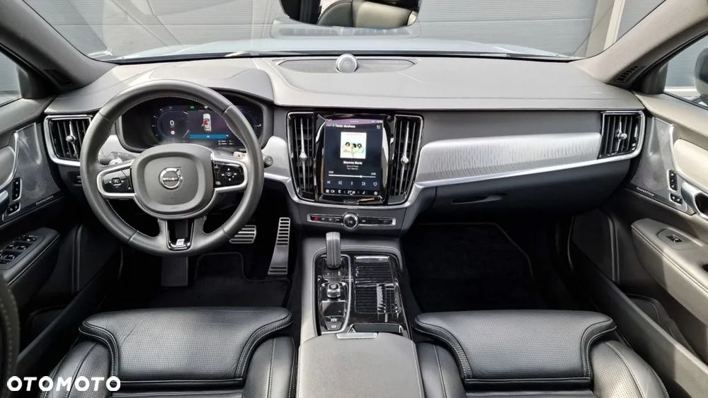 Volvo V90 T8 AWD Plug-In Hybrid R-Design - 27