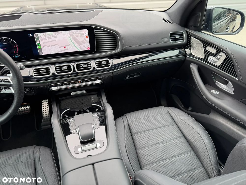 Mercedes-Benz GLS - 15