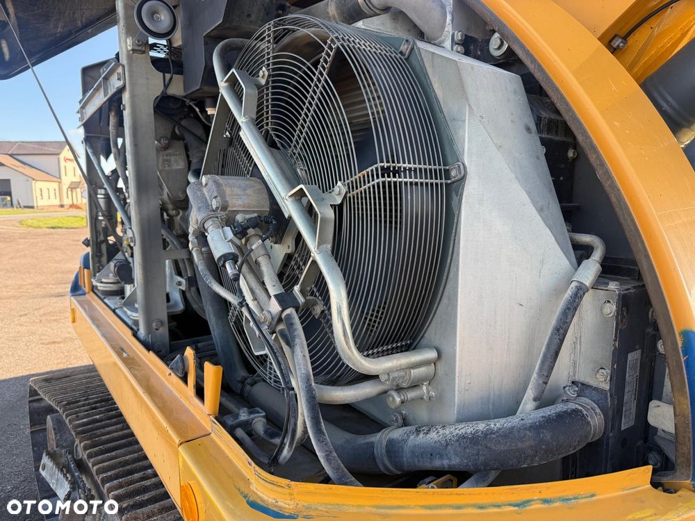 Liebherr R 914 compact - 17