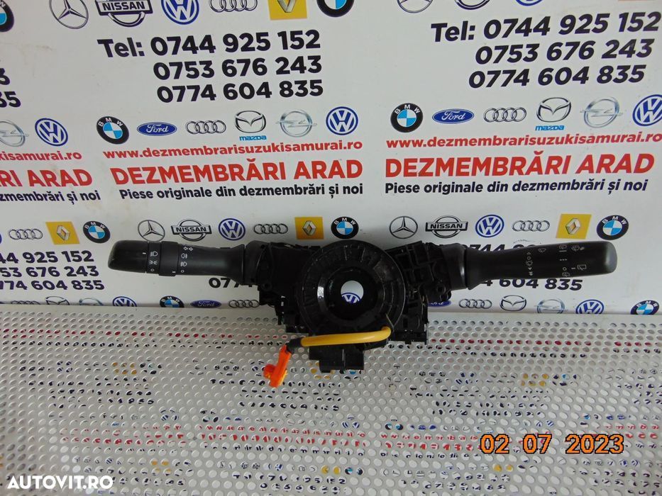 Bloc lumini Toyota Yaris dupa 2014 manete stergatoare semnalizare dezm - 1