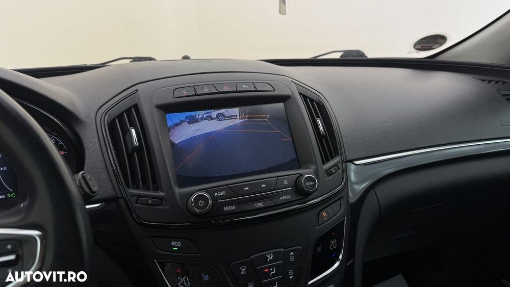 Opel Insignia - 16