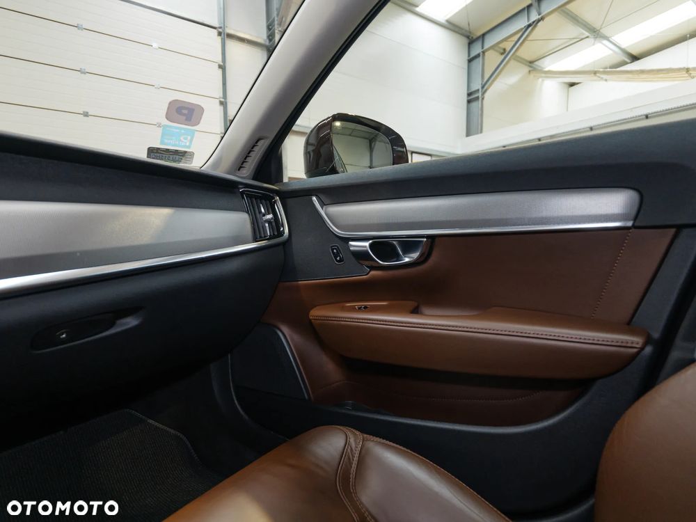 Volvo V90 Cross Country D4 AWD Pro - 37