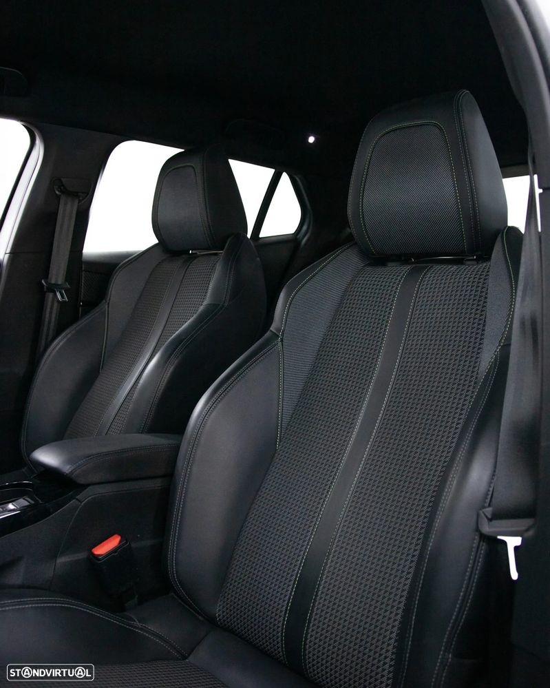 Peugeot 2008 - 11