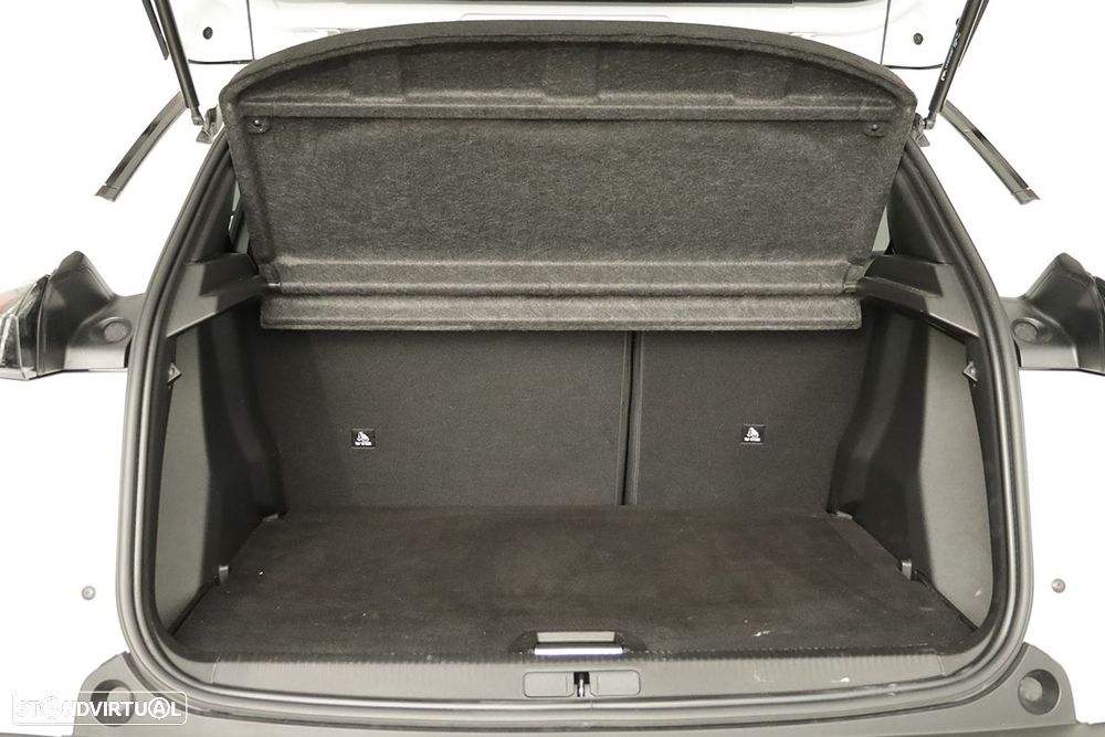 Peugeot 2008 1.2 PureTech Allure Pack EAT8 - 23