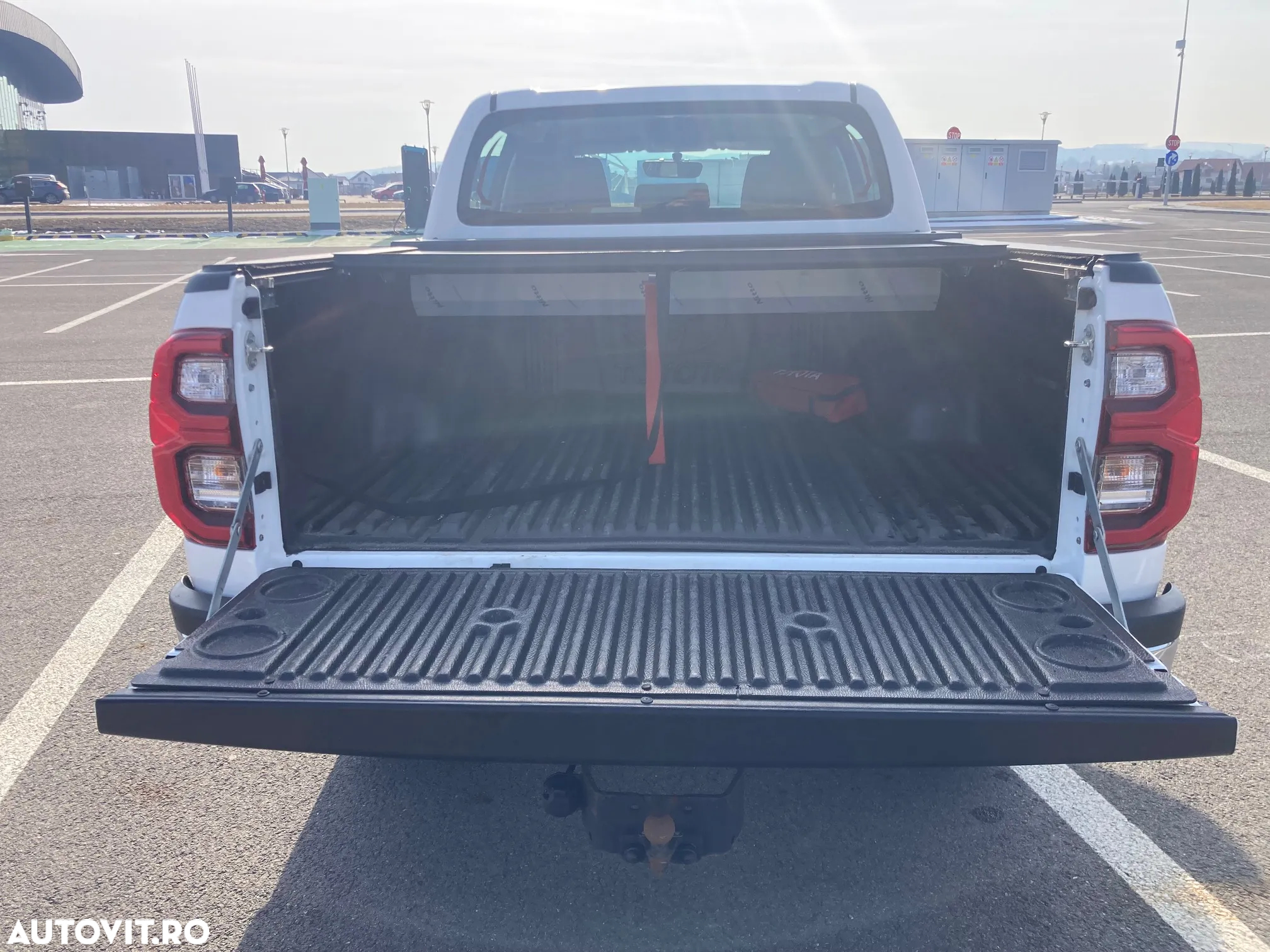 Toyota Hilux - 7