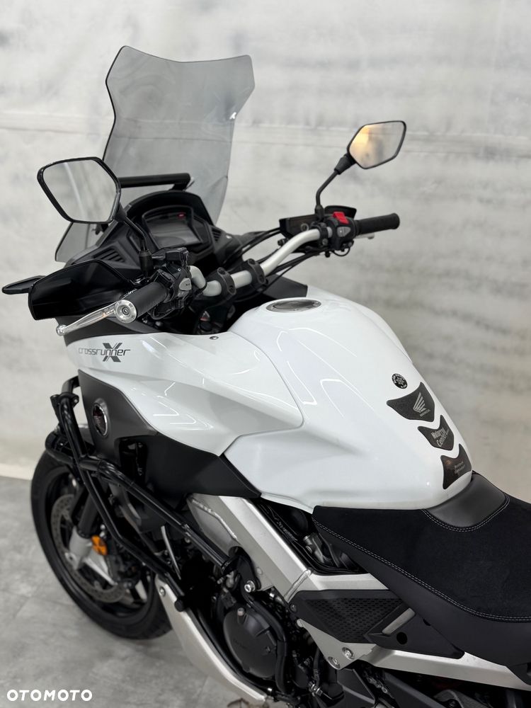 Honda VFR - 23