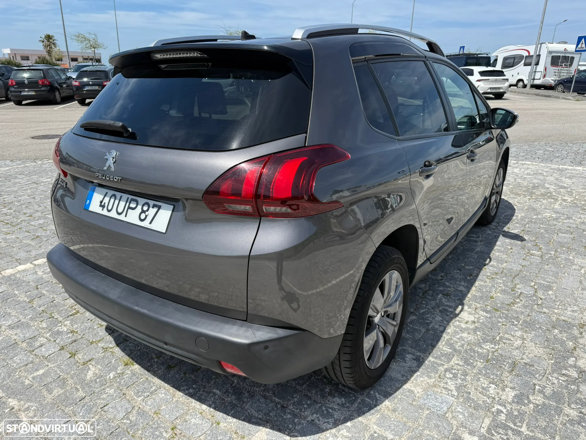 Peugeot 2008 1.2 PureTech Style - 3