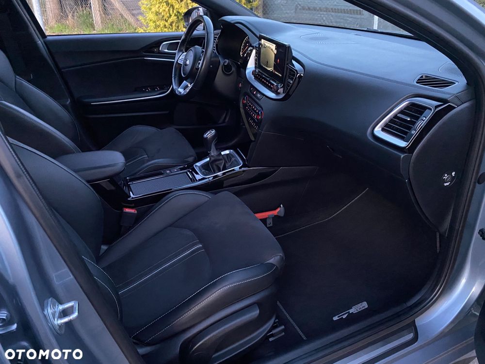 Kia ProCeed 1.5 T-GDI OPF GT LINE - 10