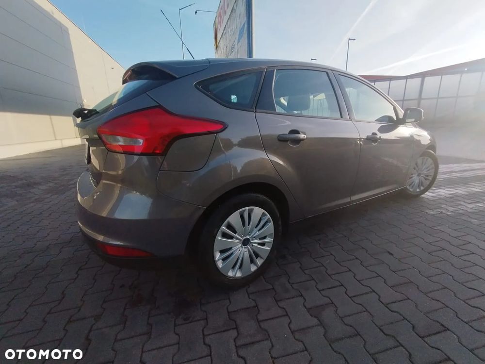 Ford Focus 1.0 EcoBoost Trend ASS - 6