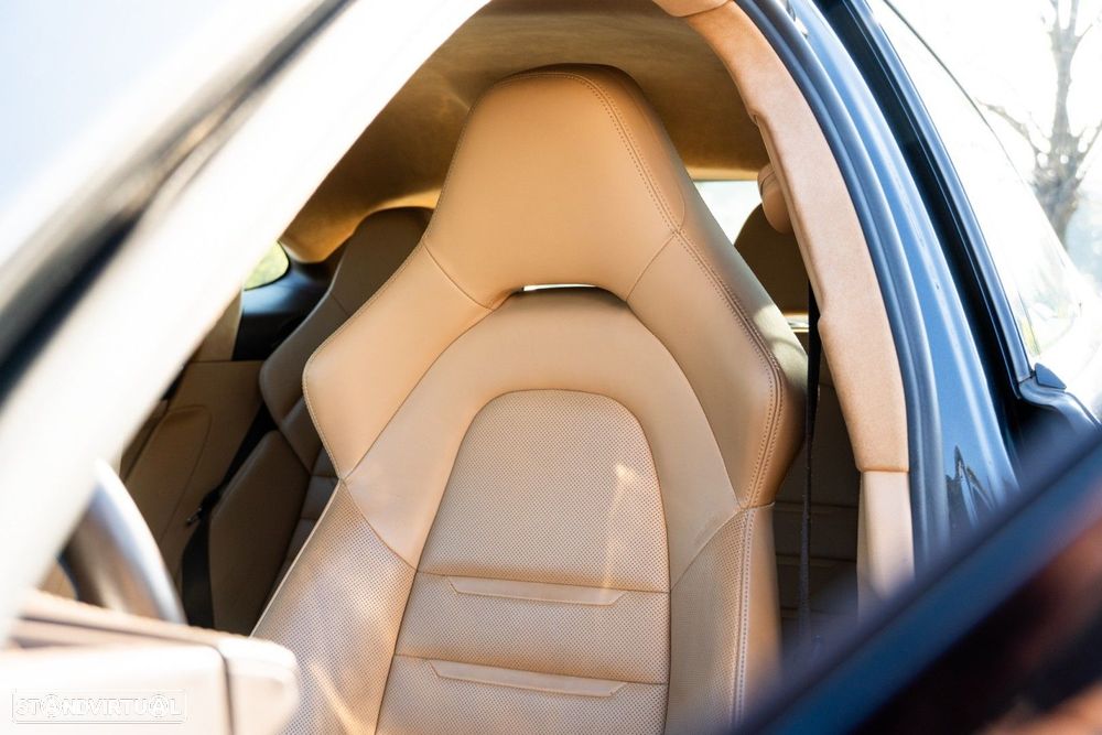 Porsche Panamera 4 S - 8