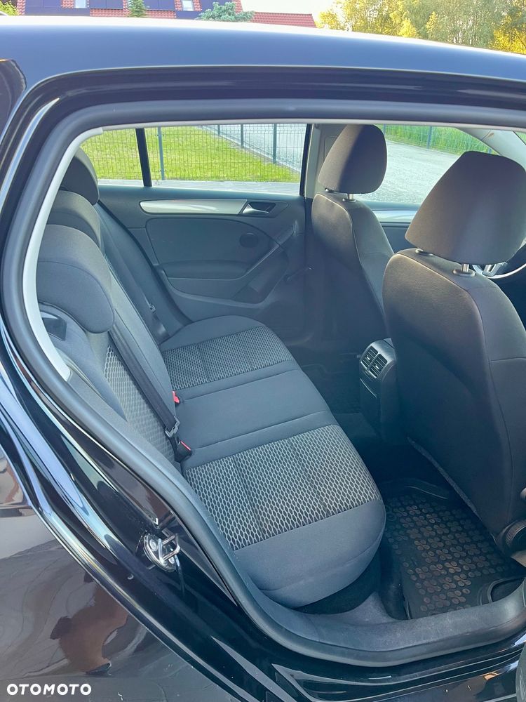 Volkswagen Golf 1.6 TDI DPF Trendline - 11