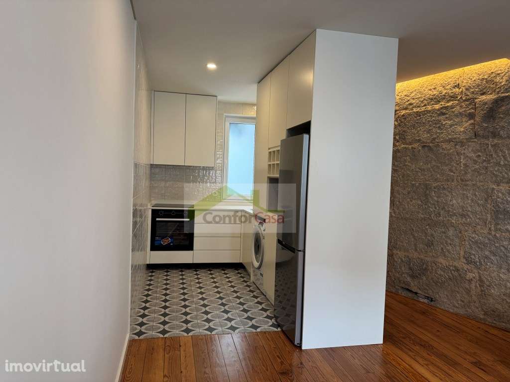 Apartamento T2 Mobilado com ar condicionado no centro histórico de ... - Grande imagem: 5/14