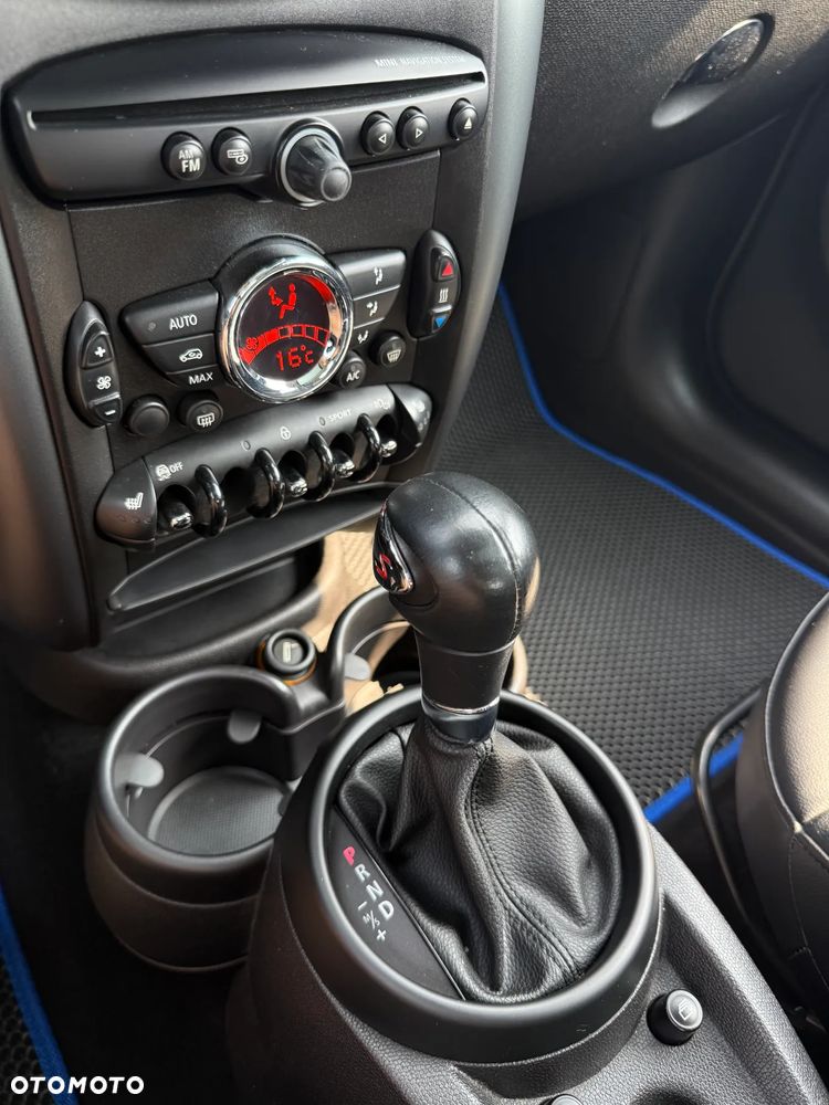 MINI Countryman - 16