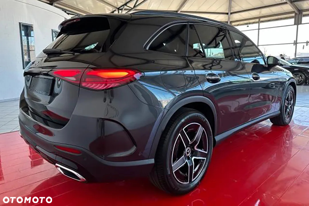 Mercedes-Benz GLC - 7