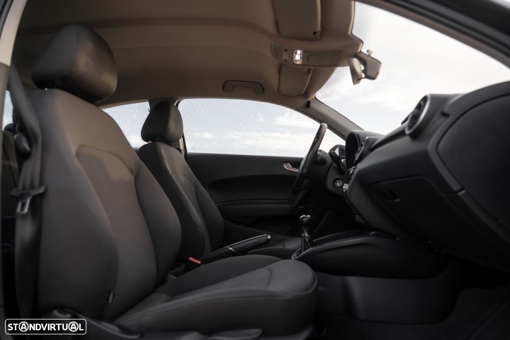 Audi A1 1.2 TFSI Attraction - 9